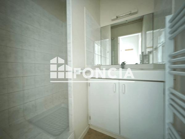 Location Studio meublé 22.32 m² - 1 RUE CHANTEMERLE Poitiers 86000