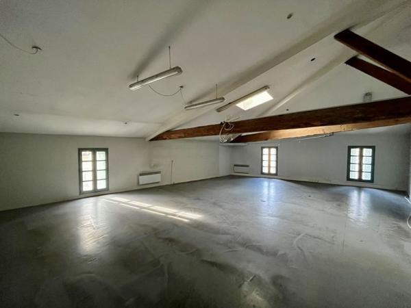 Immeuble à vendre |  Gignac |  565 m²