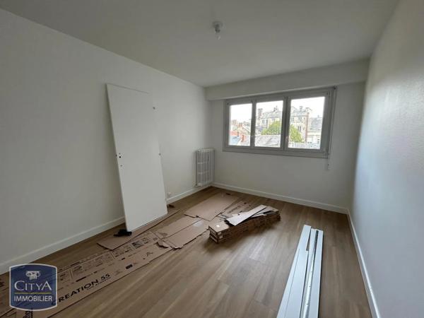 Appartement à louer 2 pièces 60m² Alençon (61000)