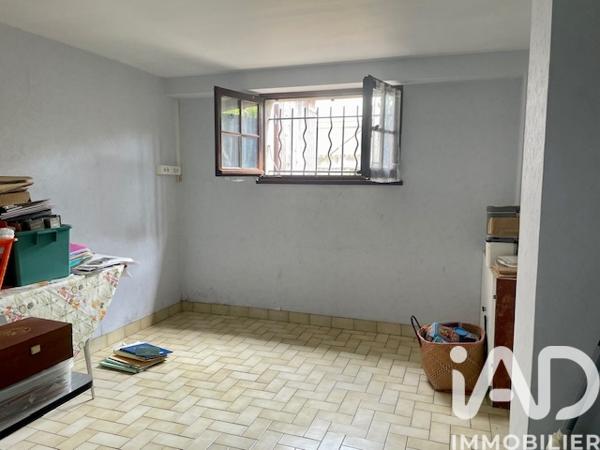 Maison à vendre 8 pièces 141 m² Gençay