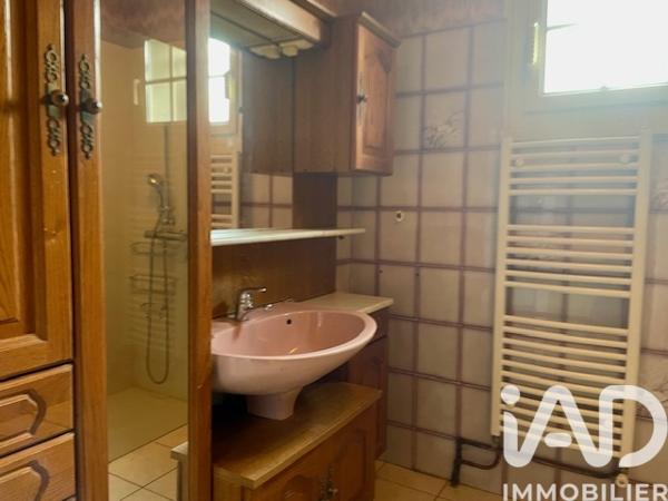 Maison à vendre 8 pièces 141 m² Gençay