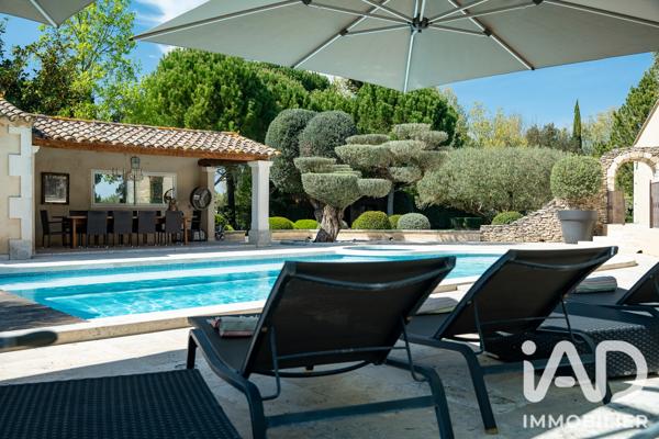 Maison à vendre 8 pièces 320 m² Châteaurenard