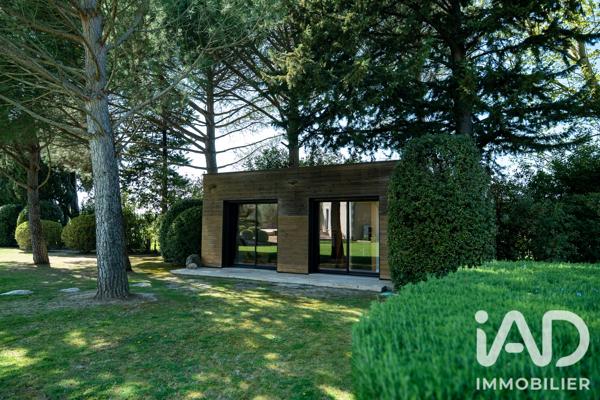 Maison à vendre 8 pièces 320 m² Châteaurenard
