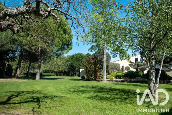 Maison à vendre 8 pièces 320 m² Châteaurenard
