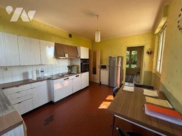 NOUVEAUTE ! A vendre en EXCLUSIVITÉ chez Trente-Cinq Notaires ! 

A moins de 15min de RENNES,...