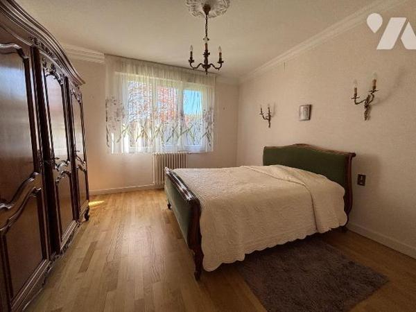 NOUVEAUTE ! A vendre en EXCLUSIVITÉ chez Trente-Cinq Notaires ! 

A moins de 15min de RENNES,...