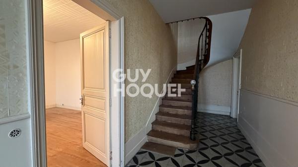 Maison à vendre de 9 pièces de 225 m²