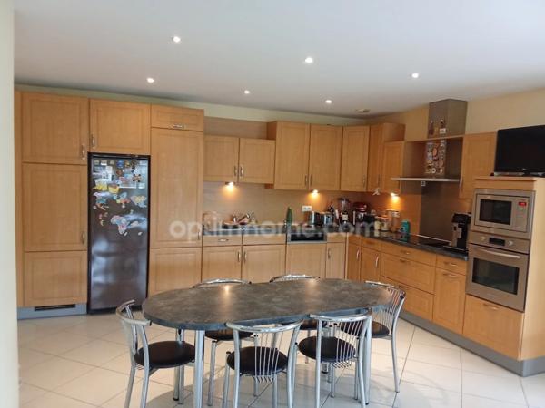 Proche de granville à 250 métres de la plage.