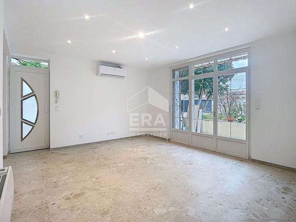 Bas de villa type 3 avec terrasse et garage