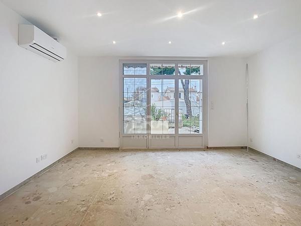 Bas de villa type 3 avec terrasse et garage