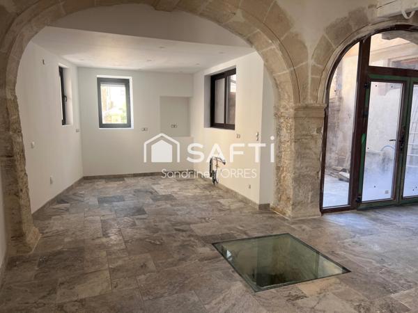 Maison de village entièrement rénovée d'environ 185 m² sur 3 niveaux avec nombreux espaces extérieurs