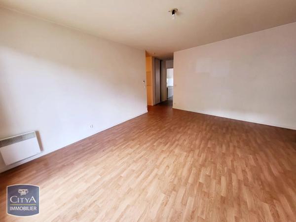 Appartement à louer 3 pièces 62.85m² Elbeuf (76500)
