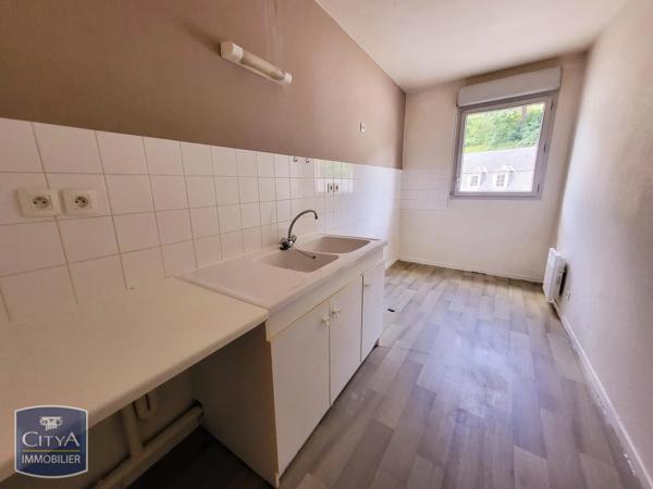 Appartement à louer 3 pièces 62.85m² Elbeuf (76500)