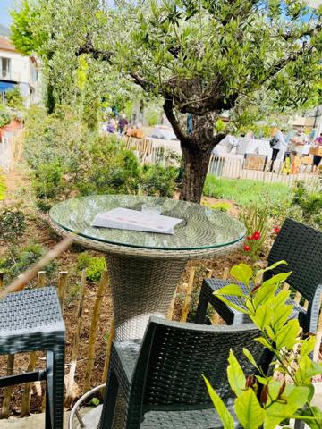 RESTAURANT  PLACE DE VENCE