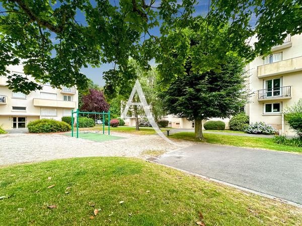 Appartement Bois D Arcy 1 pièce(s) 46 m2