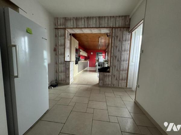 Semi-individuelle à Quiévrechain impasse calme 5 chambres parking jardin clos