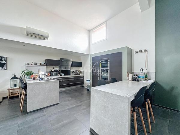 MAISON VOLUMES EXCEPTIONNELS TYPE LOFT