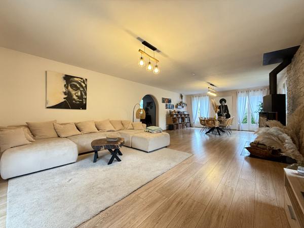 Maison - 6 pièces - 167 m²