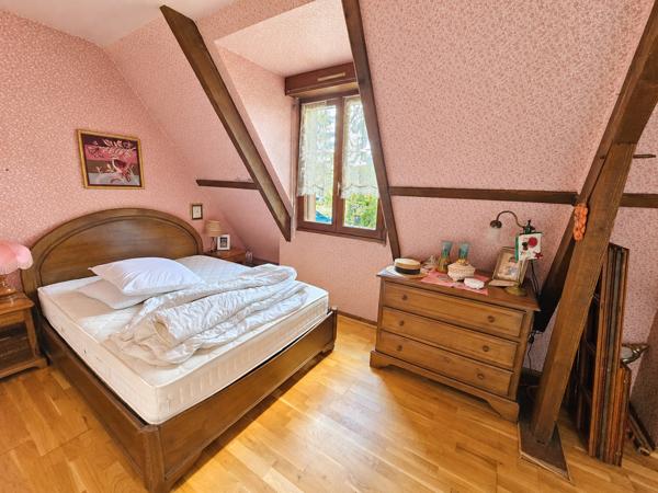 Maison
         6 pièces
        - 134 m² Exclusivité 293 720 € *