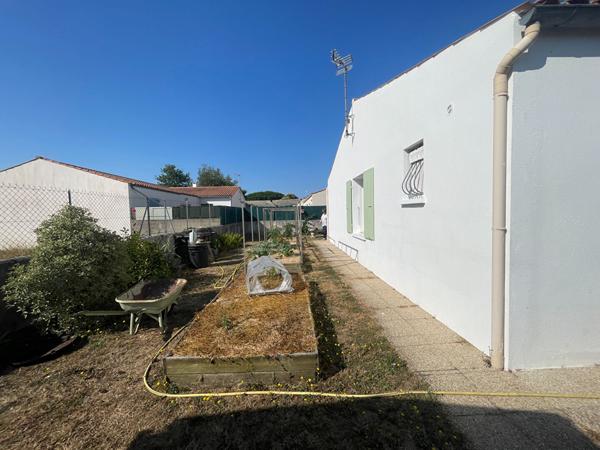 Maison 3 chambres avec véranda, garage et terrain de 578 m² - Environnement calme