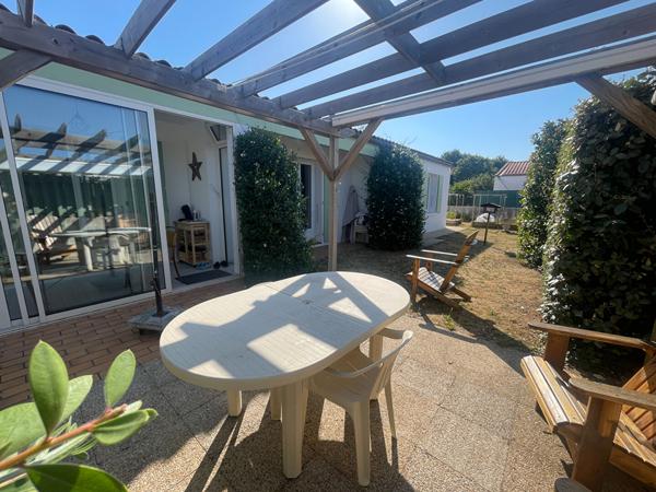 Maison 3 chambres avec véranda, garage et terrain de 578 m² - Environnement calme