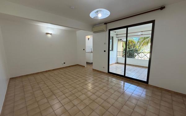 Appartement à louer    1 pièce • 39 m2 Fort-de-France