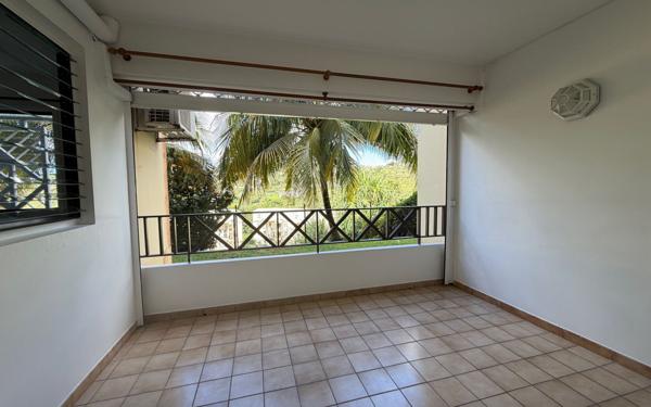 Appartement à louer    1 pièce • 39 m2 Fort-de-France