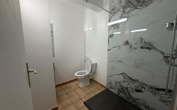 Appartement à louer    1 pièce • 39 m2 Fort-de-France