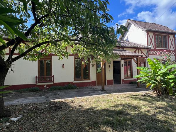 Propriete de charme en plein coeur de L Isle-Adam