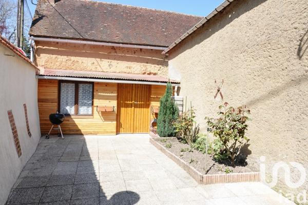 Maison de village 2 pièces de 36 m² à Jouy (28300)