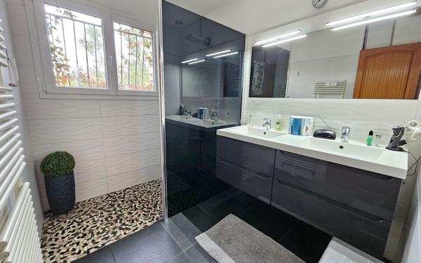 Maison à vendre    6 pièces • 160,25 m2 Péchabou