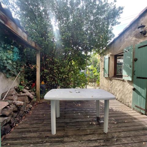 HAUT DE VILLA + JARDIN + TERRASSE