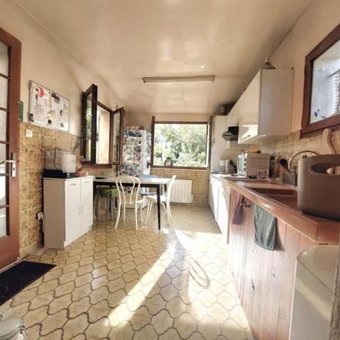 HAUT DE VILLA + JARDIN + TERRASSE