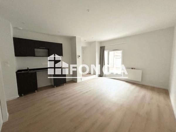 Location Appartement 2 pièces 35.88 m² - 6 RUE LEDRU ROLLIN Agen 47000