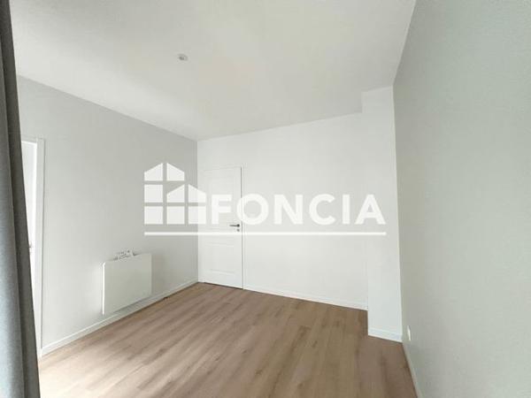 Location Appartement 2 pièces 35.88 m² - 6 RUE LEDRU ROLLIN Agen 47000