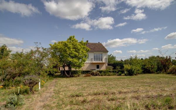 Maison à vendre    4 pièces •  Ingré