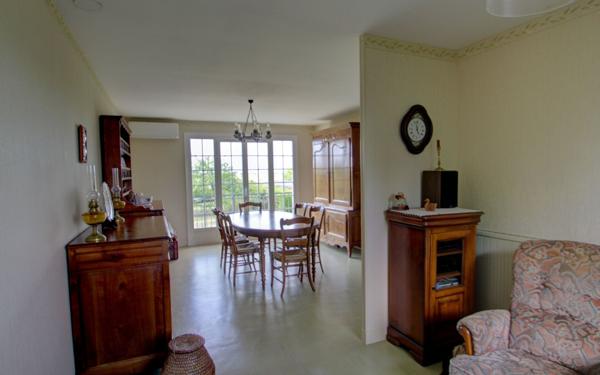 Maison à vendre    4 pièces •  Ingré