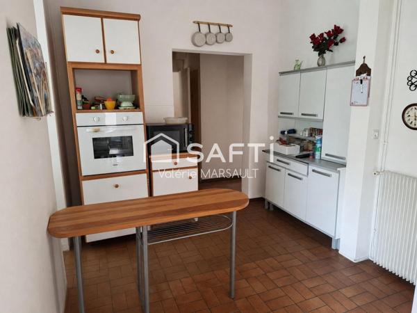 Maison 5 chambres sur terrain de 2 190 m²