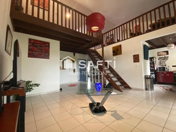 Appartement Duplex 120m2 meublé, vue dégagée mer