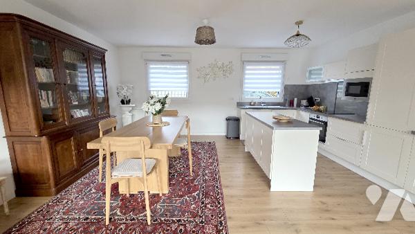 APPARTEMENT T3 DE STANDING
Proximité de la Croix-Blanche.