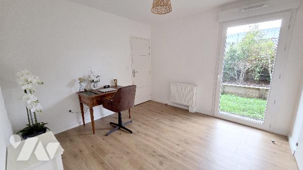 APPARTEMENT T3 DE STANDING
Proximité de la Croix-Blanche.