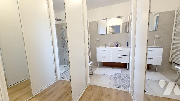 APPARTEMENT T3 DE STANDING
Proximité de la Croix-Blanche.