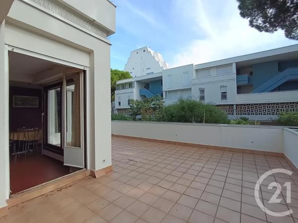 Appartement F2 à vendre  2 pièces - 47 m 2   LA GRANDE MOTTE  - 34