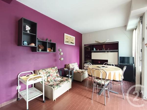 Appartement F2 à vendre  2 pièces - 47 m 2   LA GRANDE MOTTE  - 34