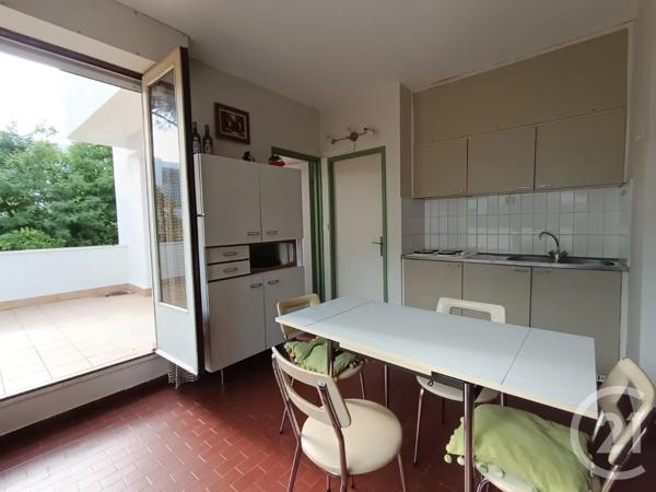 Appartement F2 à vendre  2 pièces - 47 m 2   LA GRANDE MOTTE  - 34