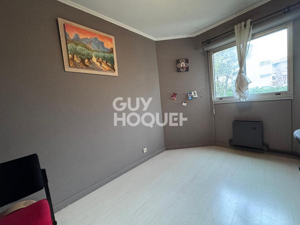 Appartement 5 pièce(s) + garage fermé et cellier