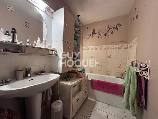 Appartement 5 pièce(s) + garage fermé et cellier