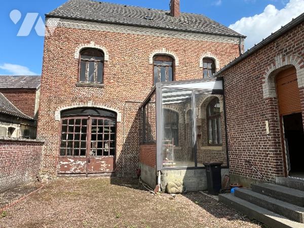 Maison 6 chambres avec cour et garage