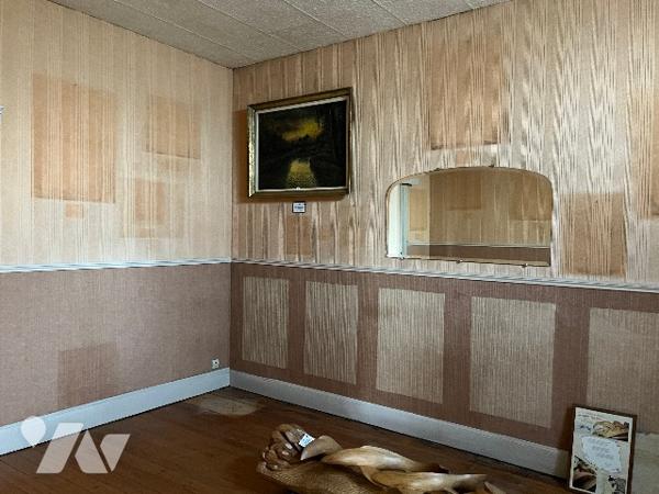 Maison 6 chambres avec cour et garage