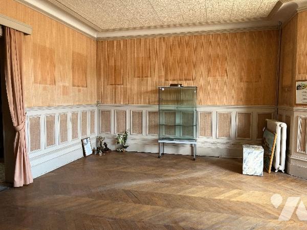 Maison 6 chambres avec cour et garage